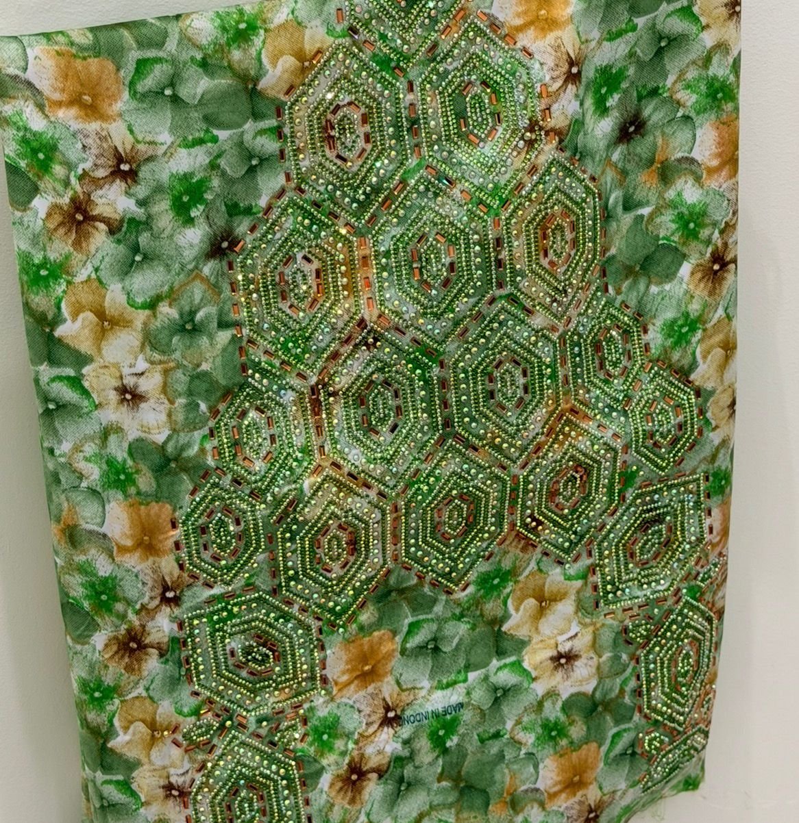 Indonesian Silk Embroidered Mukhawwar – Geometric Glitter Green Cover View