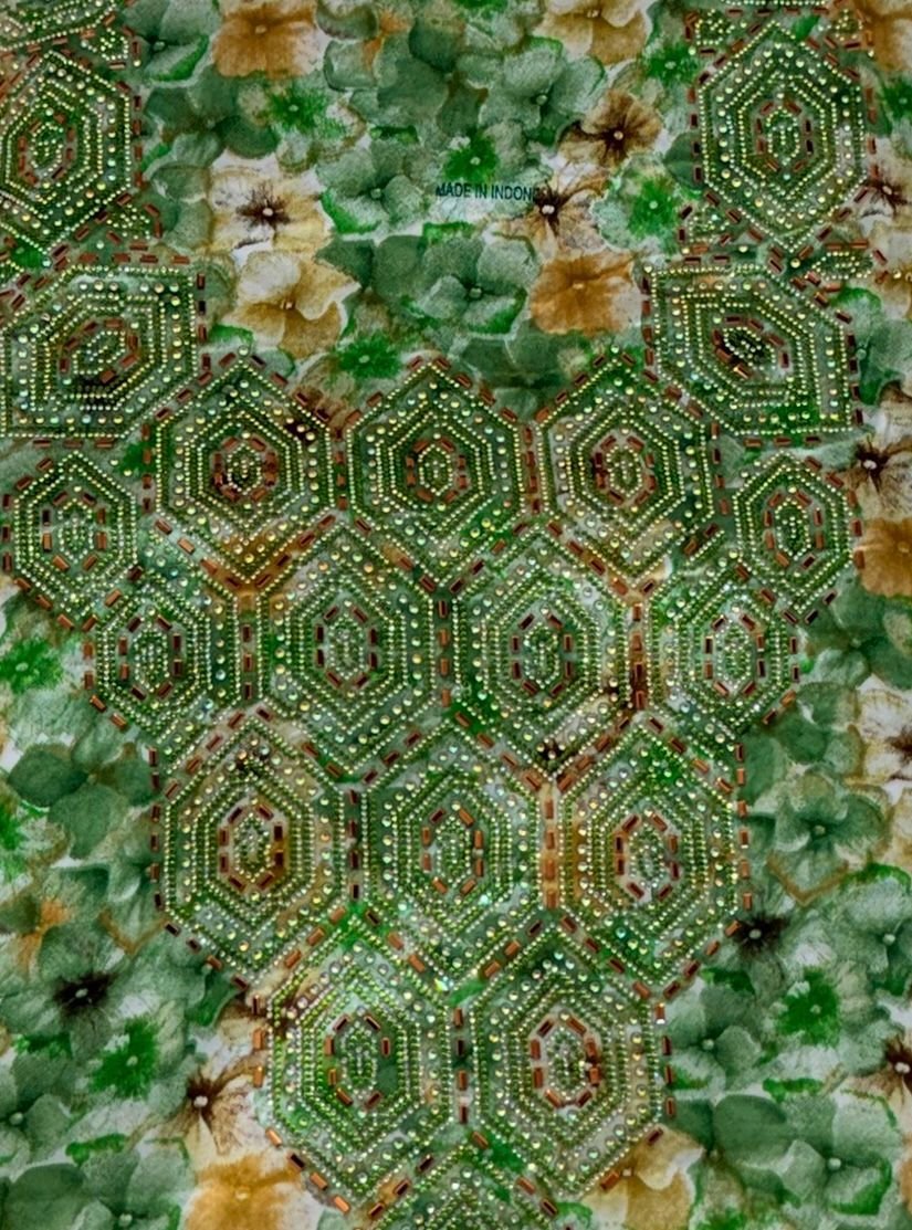 Indonesian Silk Embroidered Mukhawwar – Geometric Glitter Green