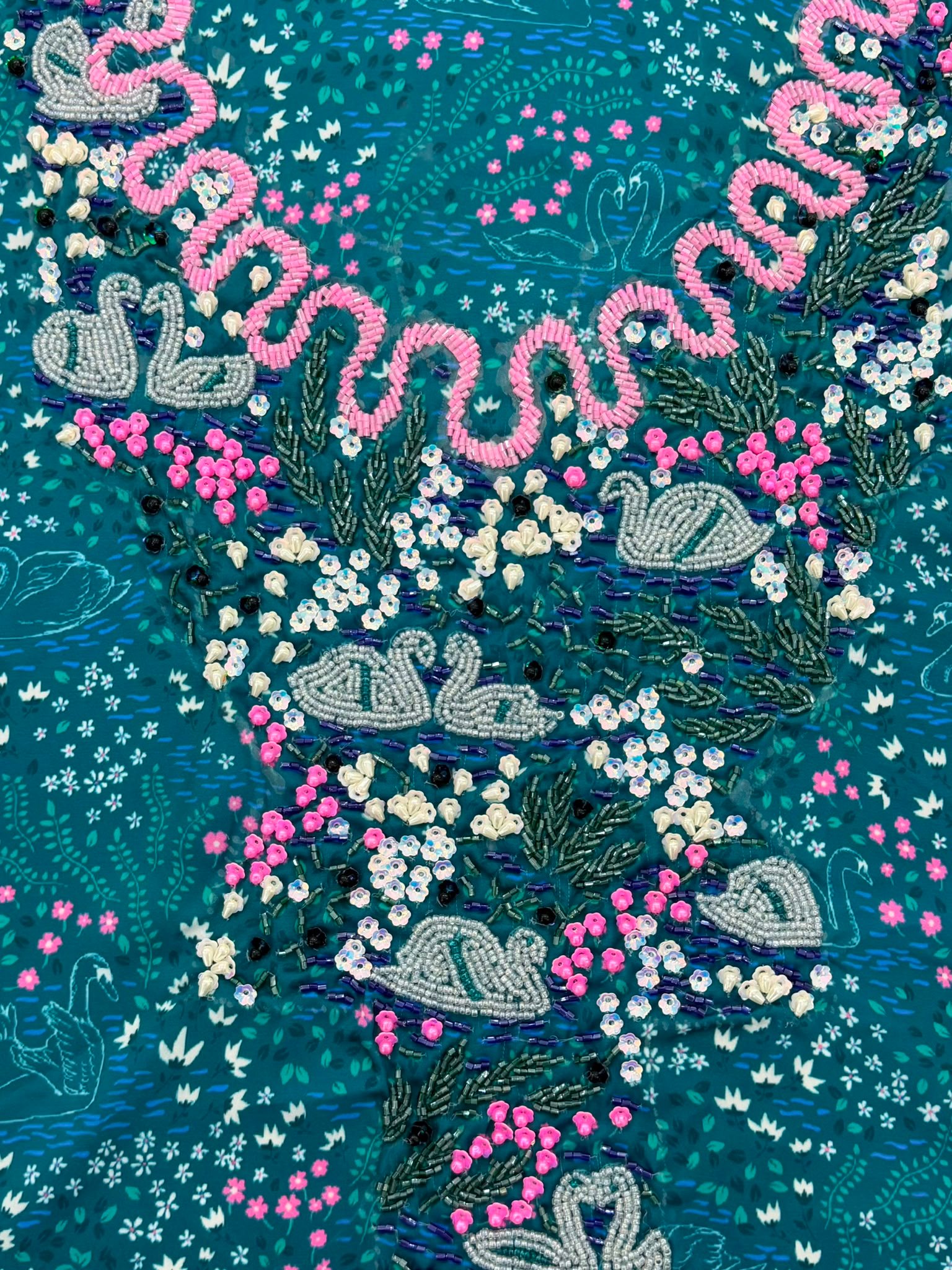 Kashmiri Silk Hand-Embroidered Mukhawwar – Aqua Swan Lake